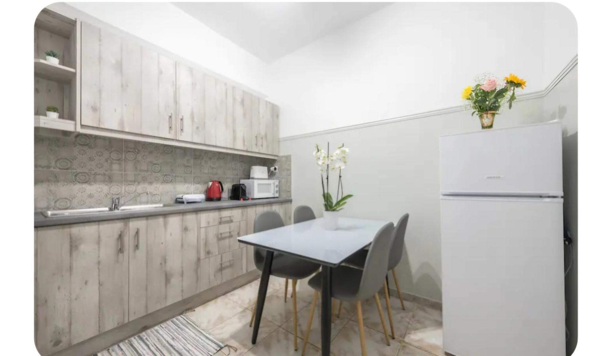 Athens Apartment Nina,1 Minute From Metro Station 외부 사진